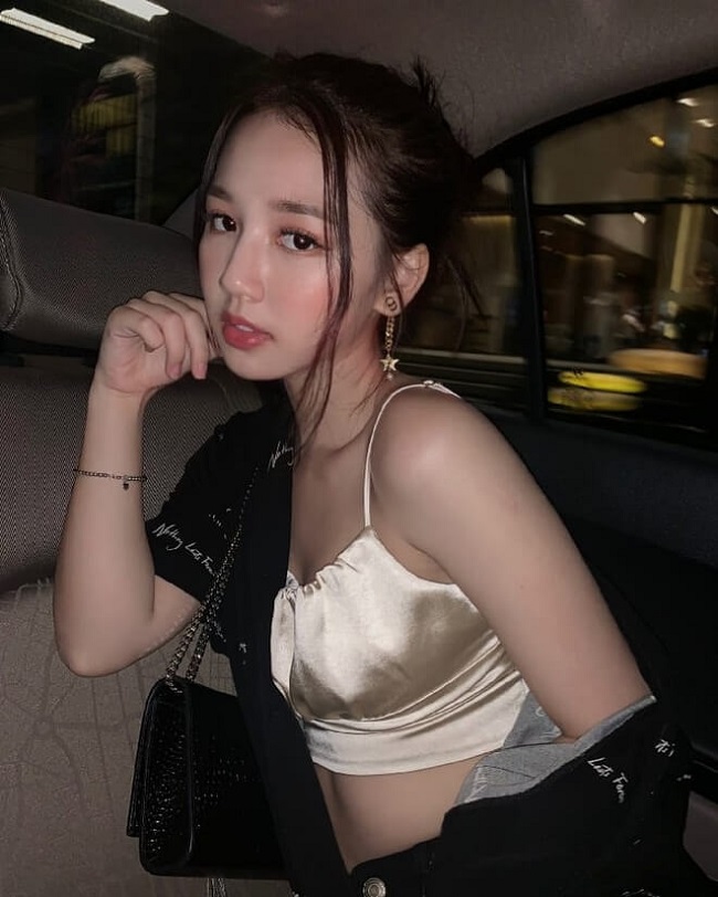 Ca sĩ Amee lộ clip n&oacute;ng