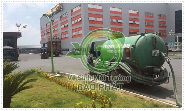 Bao l&acirc;u th&igrave; r&uacute;t hầm cầu một lần