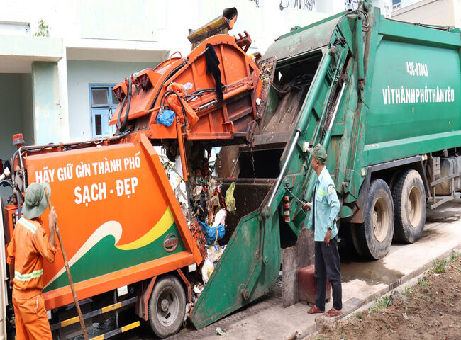 Những lý do nên thuê dịch vụ thu gom rác thải sinh hoạt